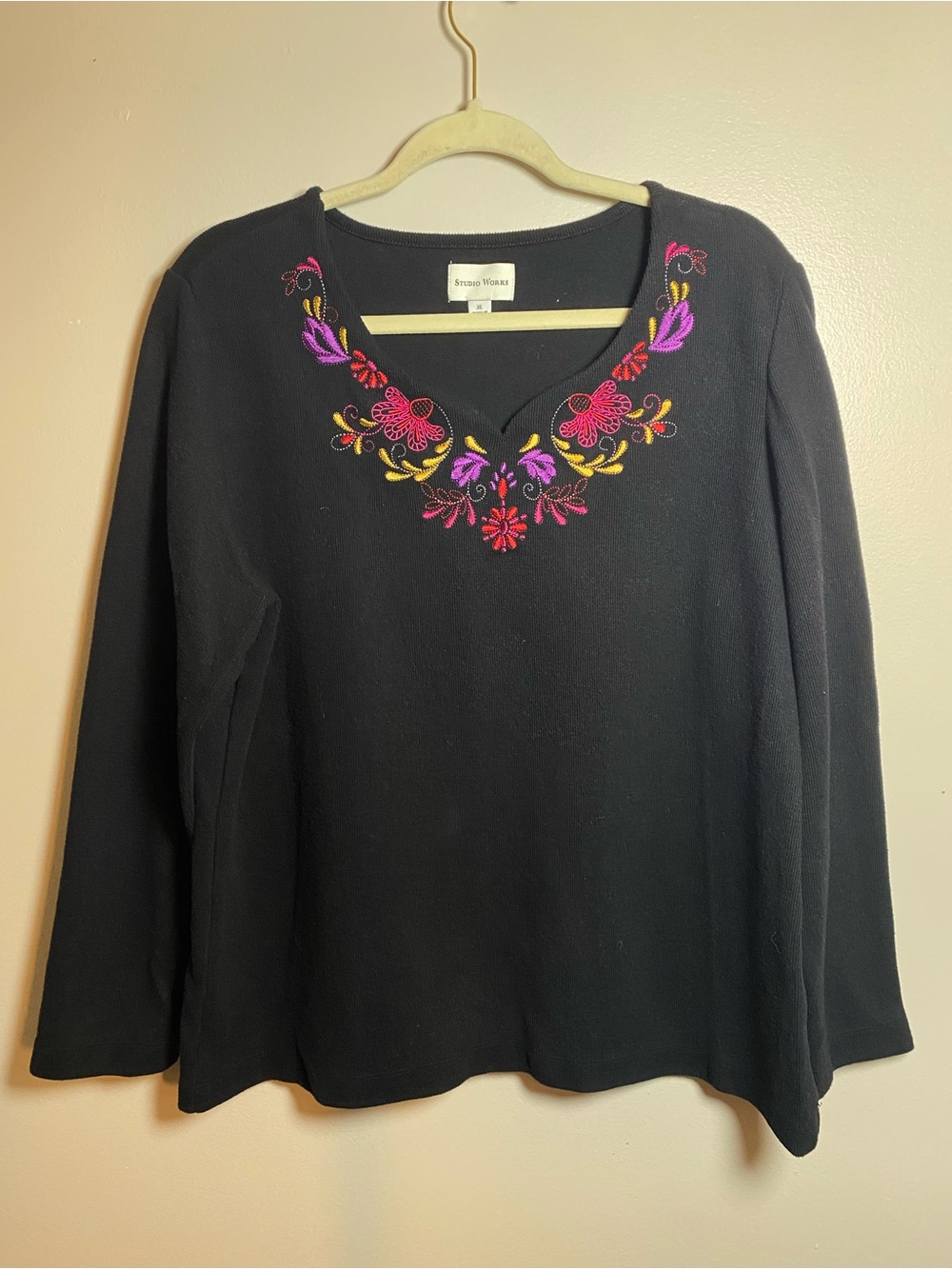 Studio Works Embroidered Floral V Neck Sweater XL